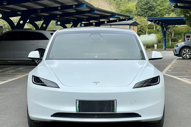Used Tesla Model 3 2025 Rear-Wheel-Drive Version