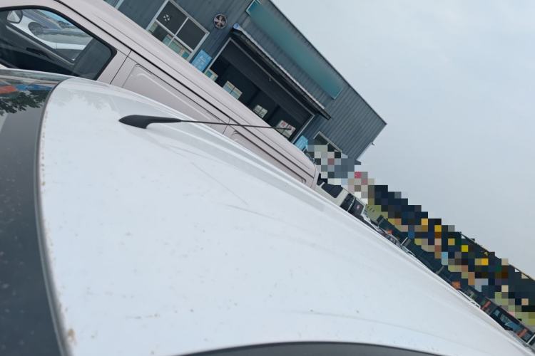 Used Wuling Hongguang New Energy 2025 Extended-Range Hybrid 50KM Comfort Version Roof