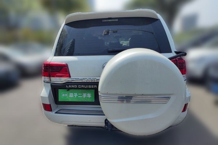 Used Toyota Land Cruiser 
