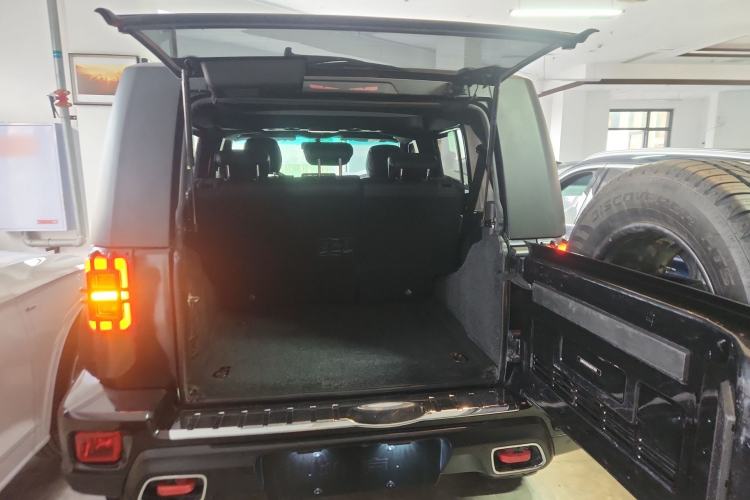 Used BAIC Off-Road BJ40 2018 PLUS 2.0T Automatic Four-Wheel Drive Urban Hunter Edition
