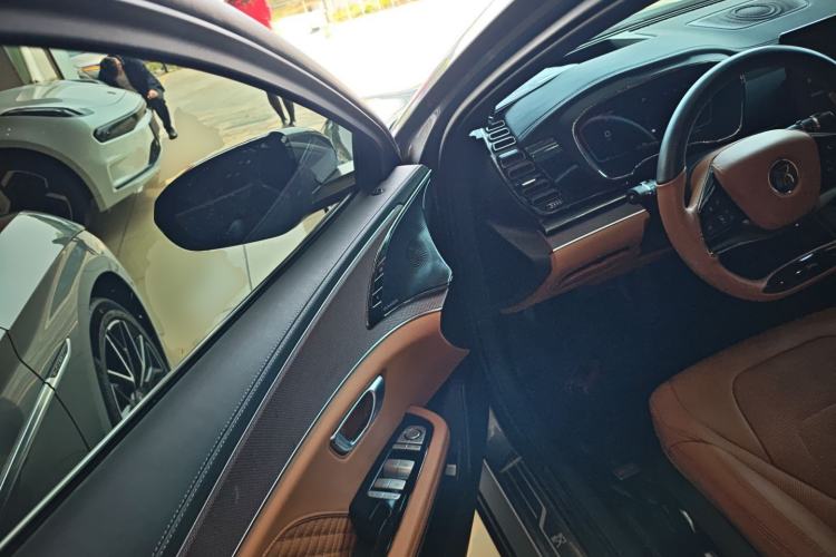 Used BYD Han 2022 EV Genesis Edition 610KM All-Wheel Drive Premium Model