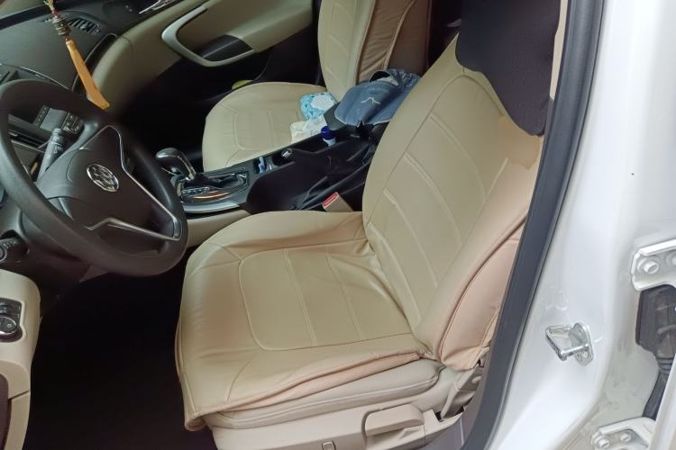 Used Buick Regal 2015 2.0L Leading Fashion Edition