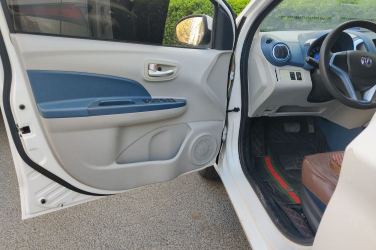 Used CHANGAN Benni E-Star 2021 National Edition Colorful Version Lithium Iron Phosphate (31.86 kWh)