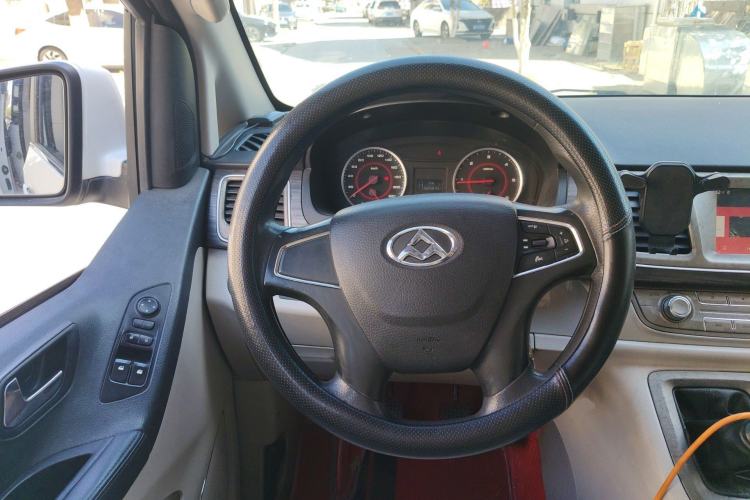 Used SAIC MAXUS G10 2018 PLUS 1.9T Manual Elite Edition Diesel Steering Wheel