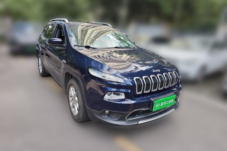 Used Jeep Cherokee 2016 2.4L Professional Smart Version
