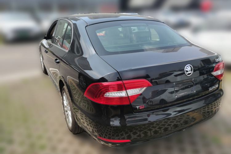 Used Skoda Superb 2013 1.8TSI Automatic MingShi Edition Rear Left 45 Deg