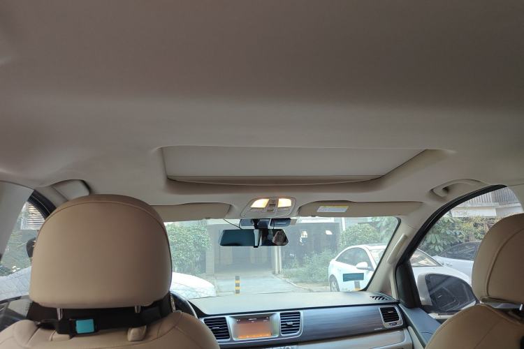 Used SAIC MAXUS G10 2021 2.0T Automatic Smart Edition Gasoline 7-Seater Headliner