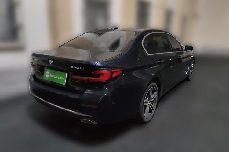 Used BMW 5 Series 2022 Updated 530Li Leading Edition Luxury Package Rear Right 45 Deg