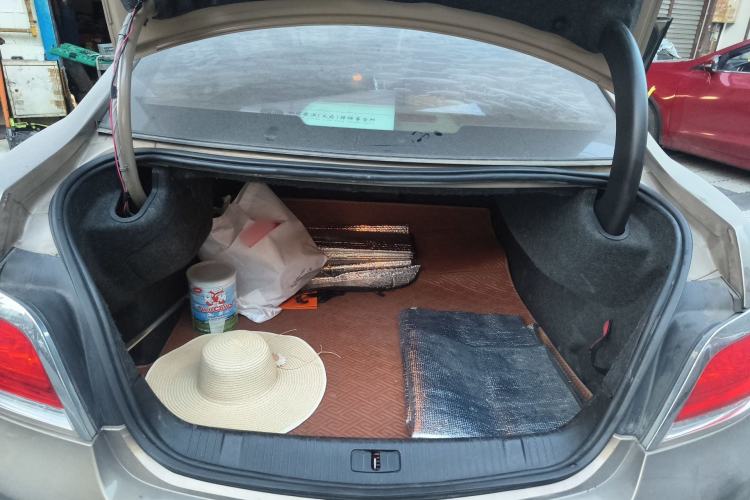 Used Buick LaCrosse 2011 2.4L SIDI Elegant Edition Trunk