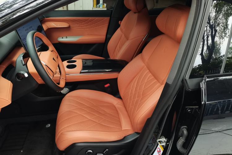 Used Deepal S07 2023 200Max Range-Extended Version
