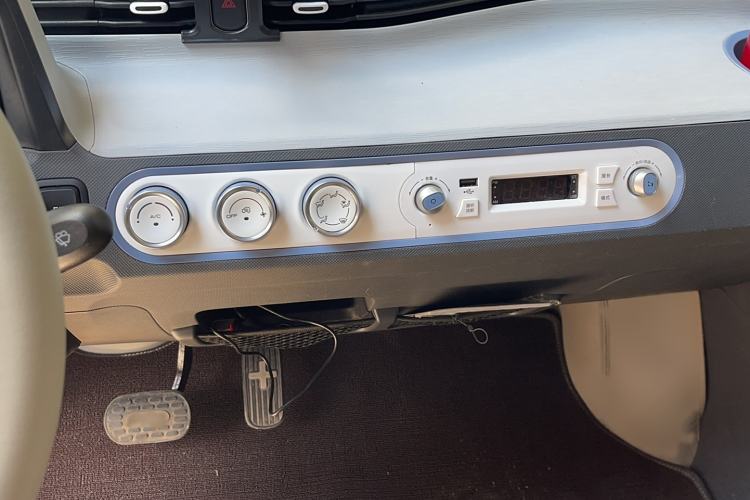 Used Wuling Hongguang MINIEV 2022 Macaron Premium Model – Lithium Iron Phosphate