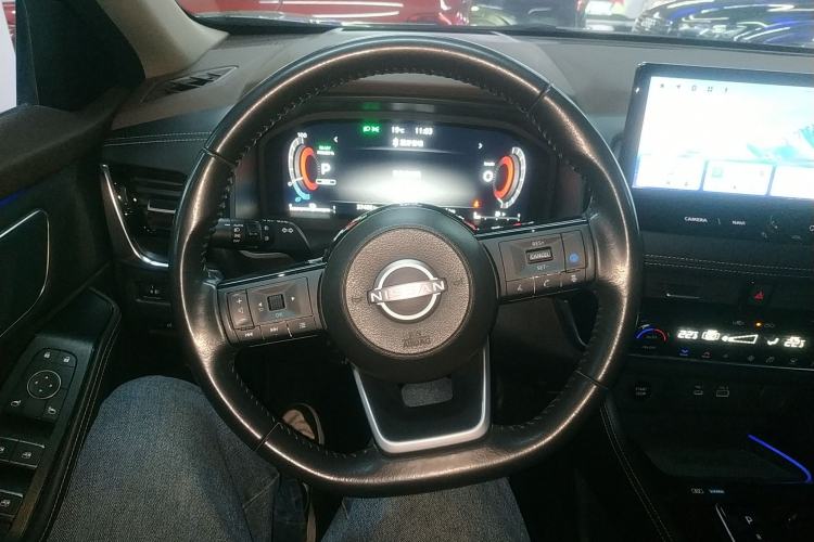 Used Nissan X-Trail 2023 e-POWER Ultra-Hybrid Dual-Motor All-Wheel-Drive Supreme Edition Steering Wheel
