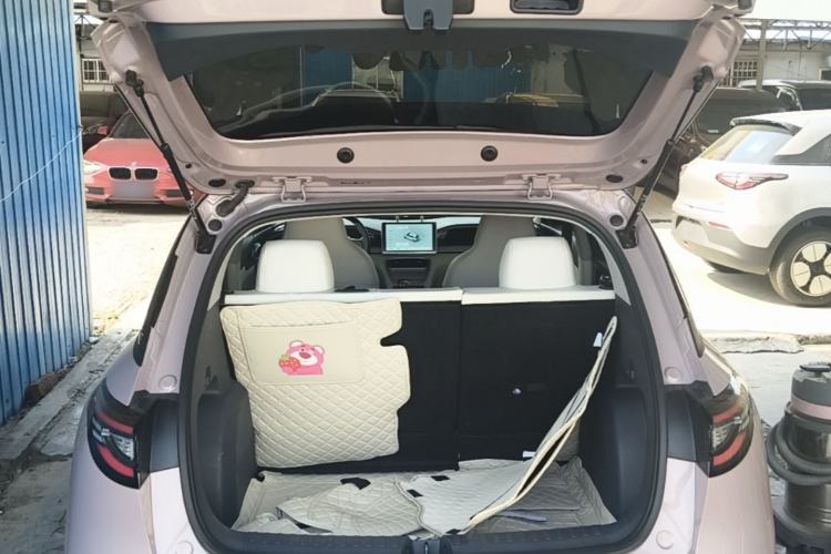 Used Geely Galaxy Geome 2025 410 km Free Version