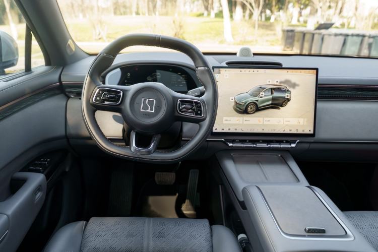 Used Zeekr 7X 2025 100 kWh Long-Range Rear-Wheel Drive with Intelligent Driving Features Interior 5