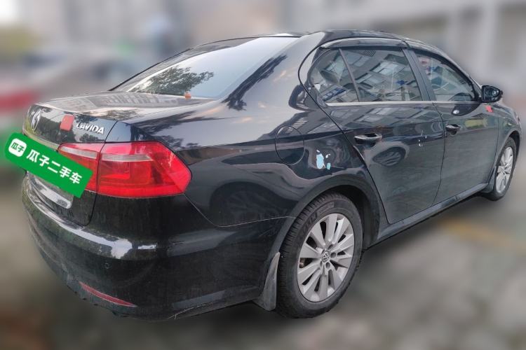 Used Volkswagen Lavida 2013 Restyled Classic 1.6L Manual Comfort Edition