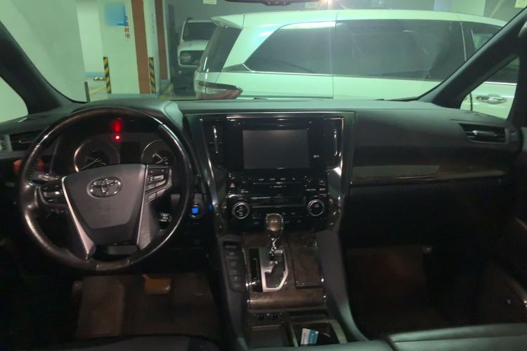 Used Toyota Alphard 2018 3.5L Prestige Edition Center Console