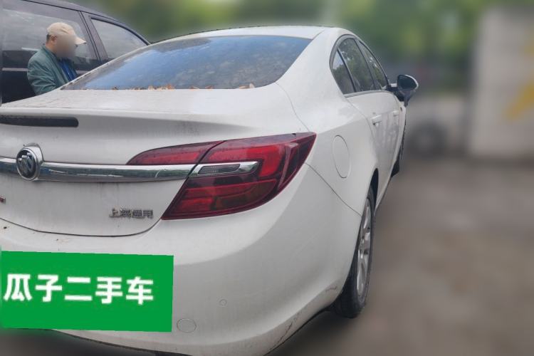 Used Buick Regal 2015 1.6T Leading Technology Model Rear Right 45 Deg