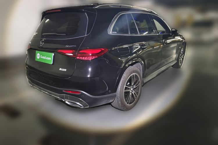 Used Mercedes-Benz GLC 2025 GLC 260 L 4MATIC Luxury Model Rear Right 45 Deg