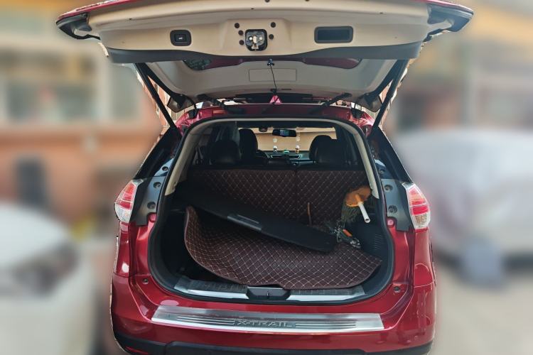 Used Nissan X-Trail 2014 2.5L CVT Luxury Edition 4WD
