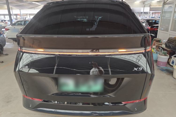 Used XPeng X9 2025 740 Ultra-Long Range Max Rear