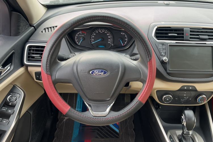 Used Ford Escort 2015 1.5L Automatic Comfort Edition
