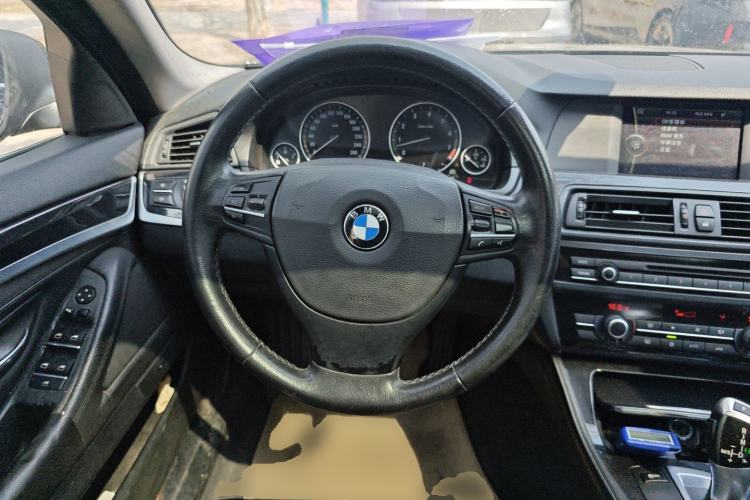 Used BMW 5 Series 2012 520Li Elegant Edition Steering Wheel