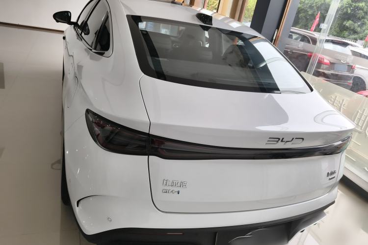 Used BYD Seal 06 New Energy 2025 DM-i Smart Drive 120KM Deluxe Model Rear