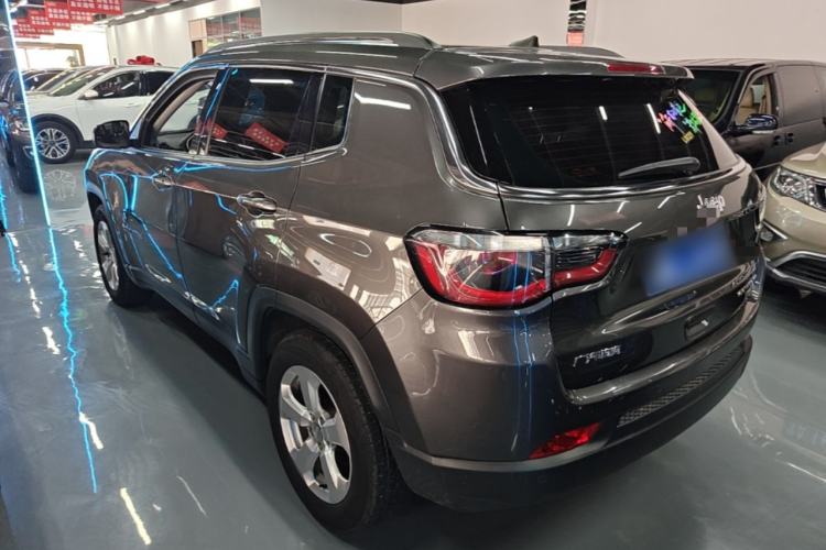 Used Jeep Compass 2019 220T Automatic Family Edition
