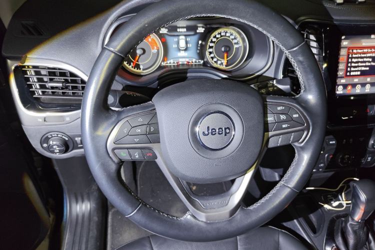 Used Jeep Cherokee 2019 2.0L 2WD Premium Edition China VI