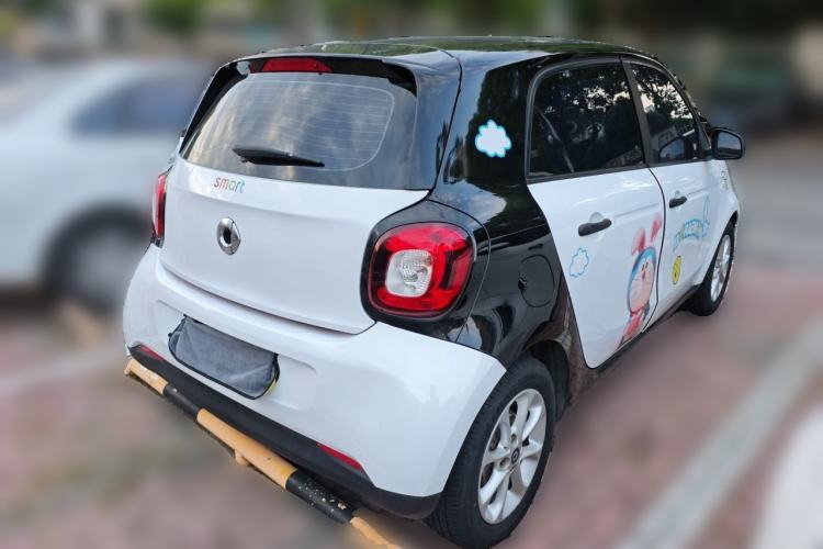 Used smart forfour 2016 1.0L 52 kW Dynamic Edition

