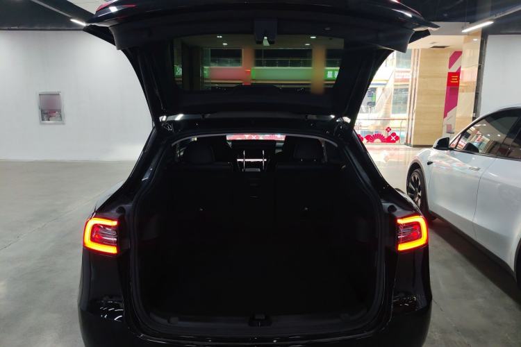 Used Tesla Model Y 2022 Rear-Wheel-Drive Version
