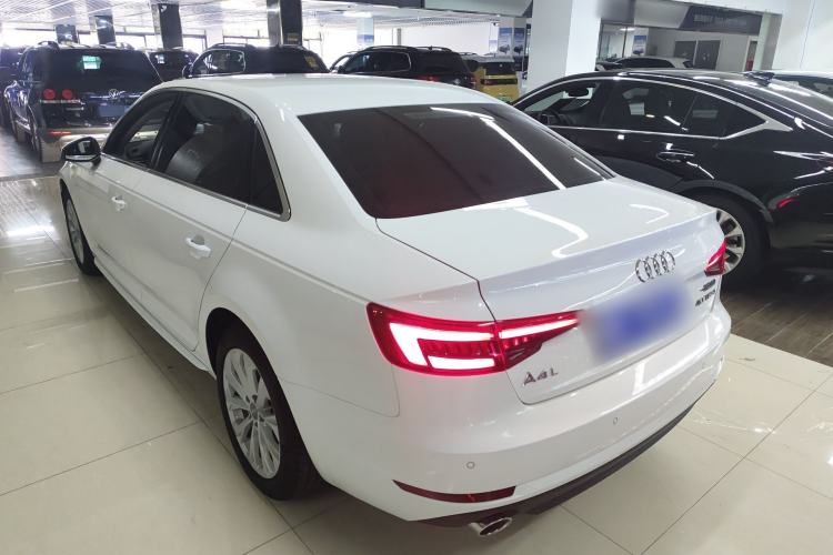 Used Audi A4L 2017 Plus 40 TFSI Ambition Model
