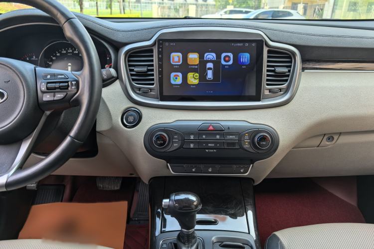 Used Kia Sorento 2015 Sorento L 2.2T Diesel 4WD Elite Edition 7 Seats China IV Standard Interior 5