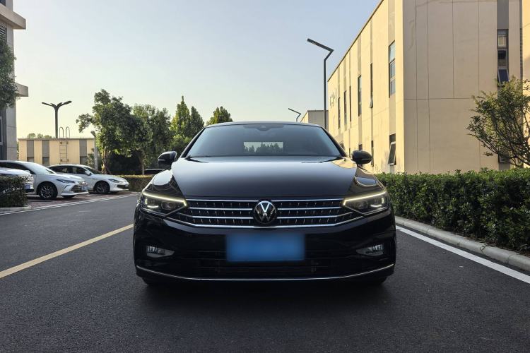 Used Volkswagen Magotan 2023 2 Million Units Commemorative Edition 330TSI DSG Luxury Version