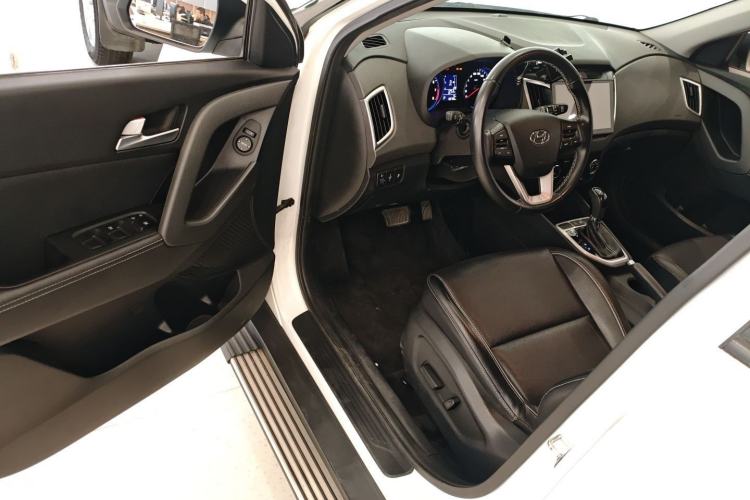 Used Hyundai ix25 2017 1.6L Automatic Smart Version Driver Seat