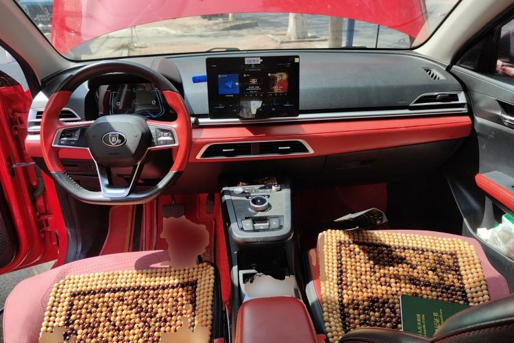 Used BYD e2 2020 Upgraded Version Long-Range Edition Luxury Model Center Console