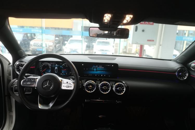 Used Mercedes-Benz A-Class 2020 Restyled A 200 L Sport Sedan Fashion Version
