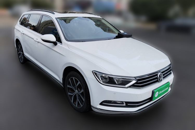 Used Volkswagen Variant 2017 380TSI Two-Wheel Drive Comfort Edition
