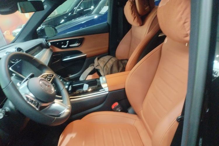 Used Mercedes-Benz GLC 2024 GLC 260 L 4MATIC Dynamic Edition 5-seater Left Front Seat