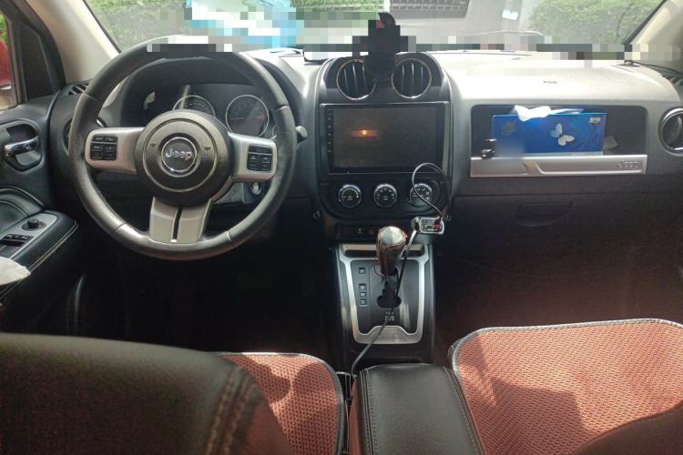 Used Jeep Compass 

