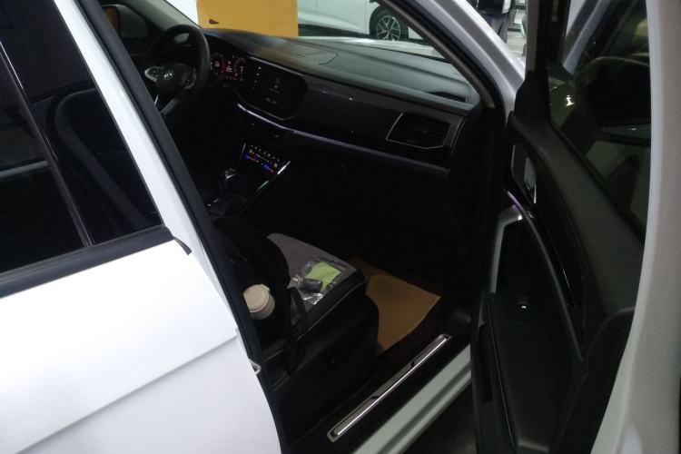 Used Volkswagen Tayron X 2020 330TSI Two-Wheel Drive Luxury Smart Connectivity Version
