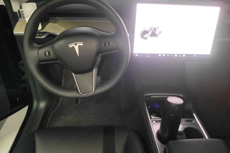 Used Tesla Model Y 2022 Revised Version Rear-Wheel Drive Steering Wheel