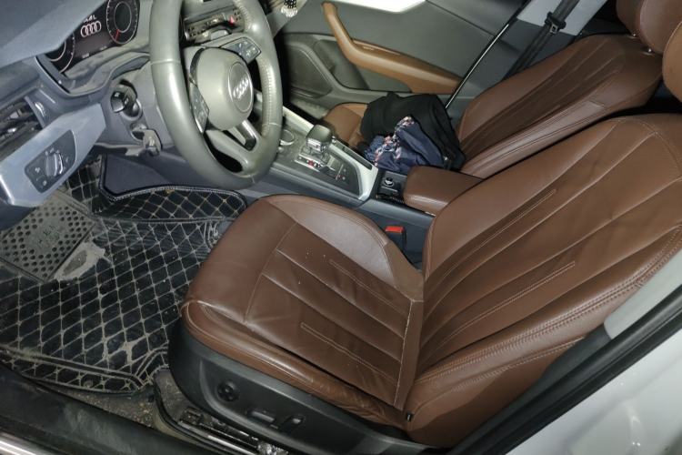 Used Audi A4L 2018 30th Anniversary Edition 40 TFSI Fashion Model
