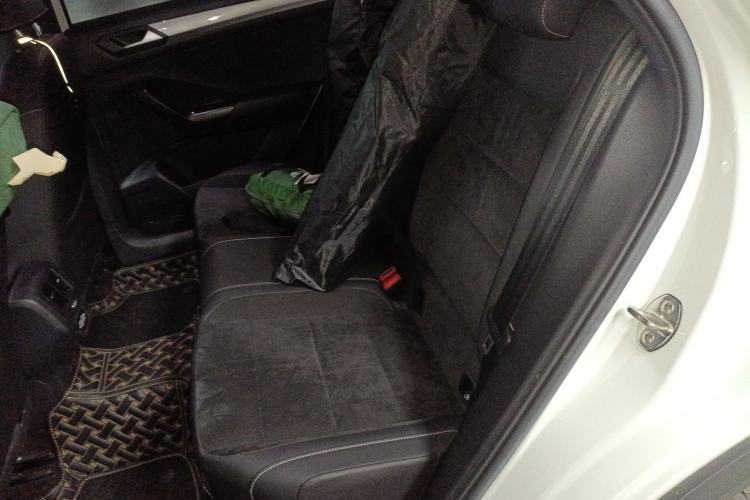 Used Volkswagen T-ROC 2022 280TSI DSG Two-Wheel Drive R-Line Pro PLUS
