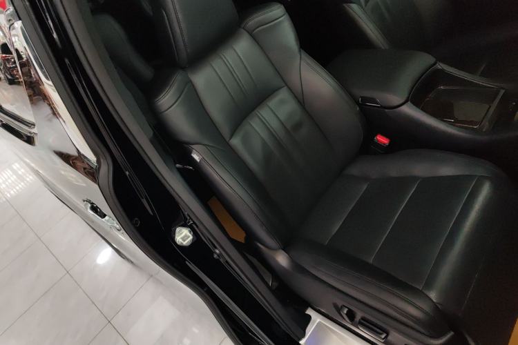 Used Toyota Alphard 2021 Dual-Engine 2.5L Prestige Edition