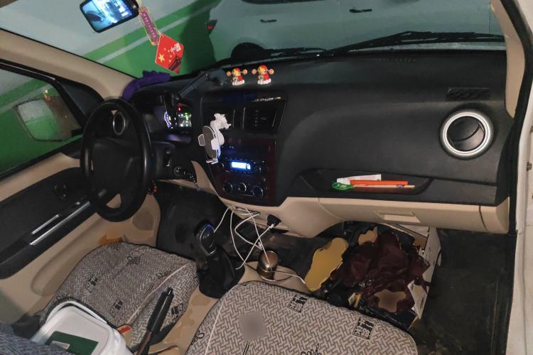 Used CHANGAN KAICHENG Ruixing EM80 2022 Flat Roof with Liftgate 2 Seats 60kW 41.86kWh Center Console