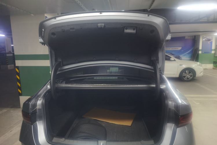 Used BYD Qin PLUS 2025 DM-i Smart Drive 55KM Leading Model Trunk