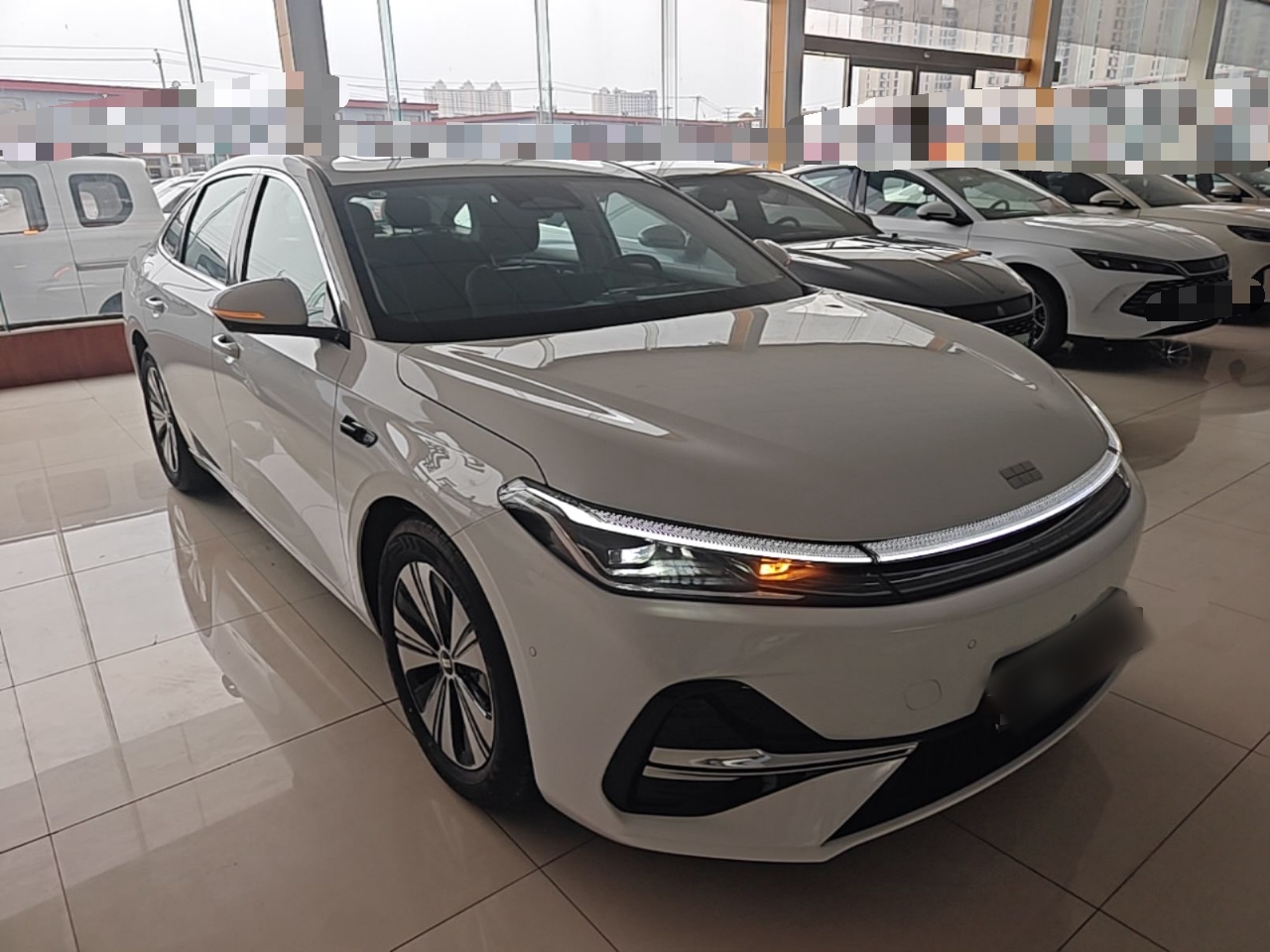 Geely Galaxy A7 2025 Model EM-i 150km Long-Distance Edition — снимка 3