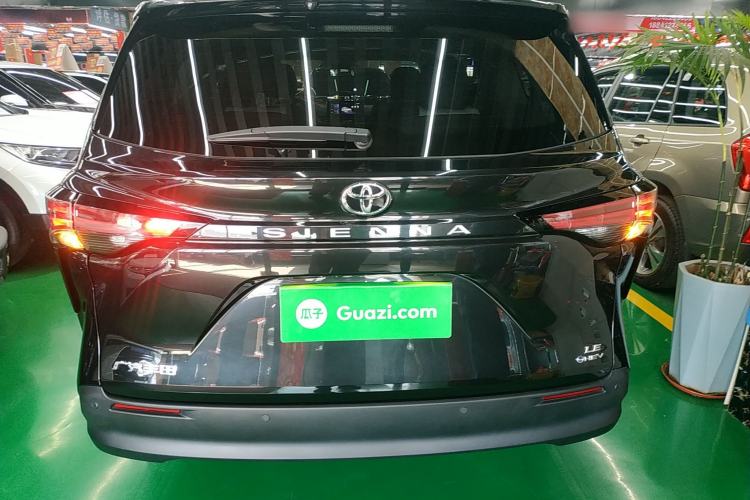 Used Toyota SIENNA 2024 2.5L Hybrid Comfort Edition Rear