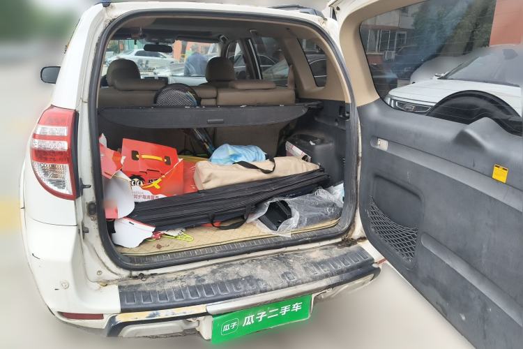 Used Toyota RAV4 2011 2.4L Automatic 4x4 Luxury Edition Trunk